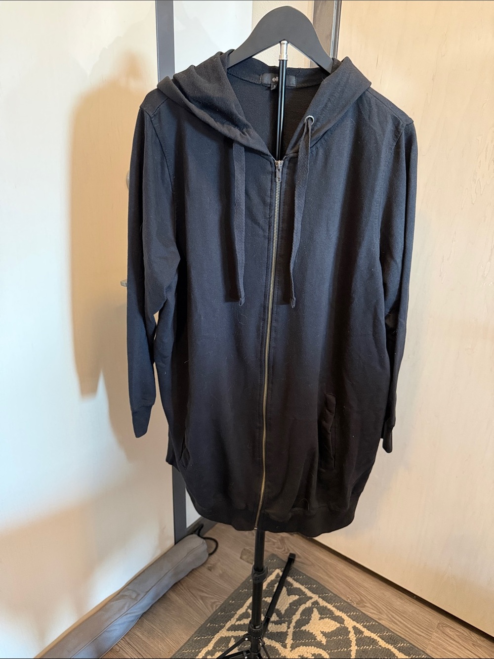 ellos Black Tunic Hoodie